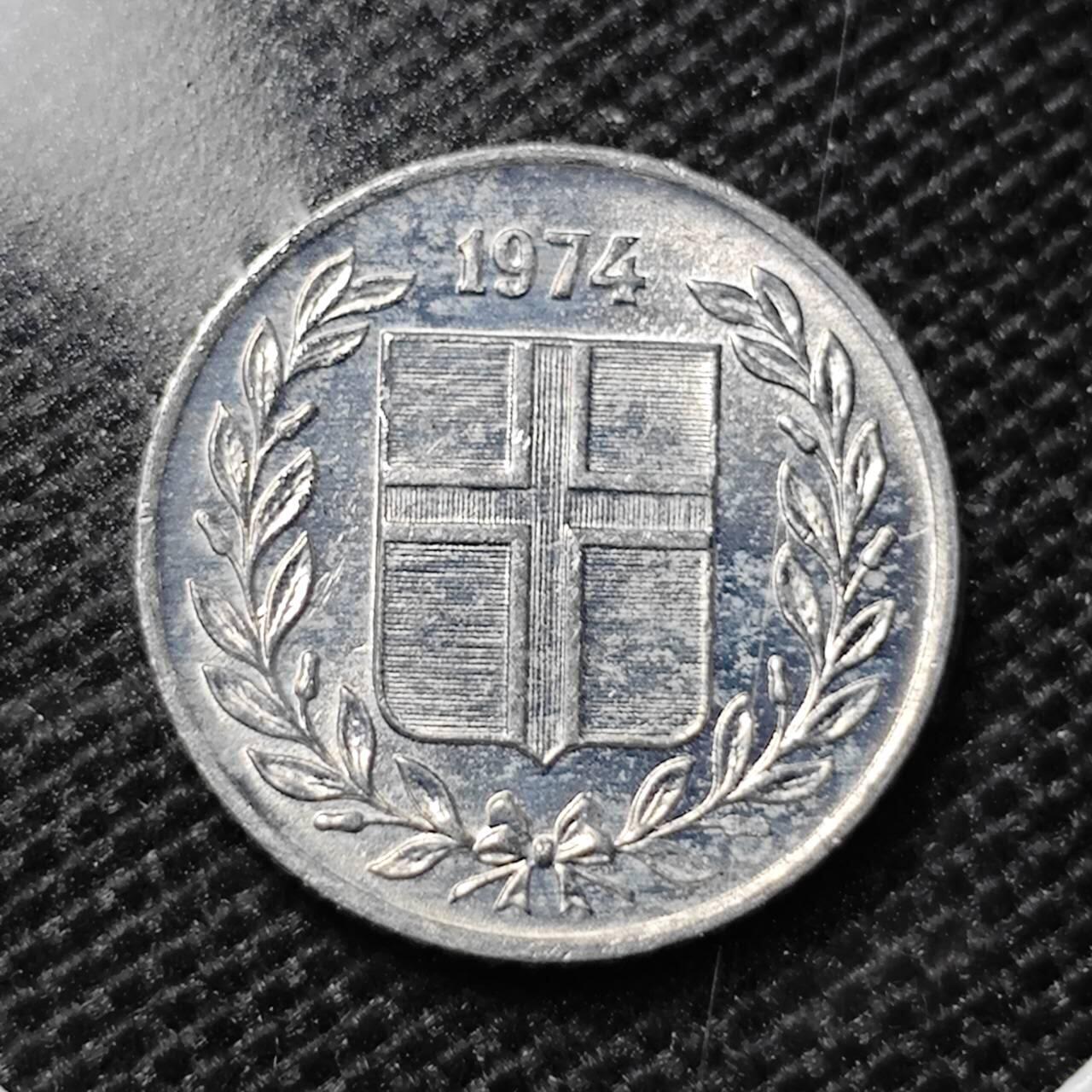 KK钱币收藏小铺 第309期 2月预留时间 周末发货 1974冰岛10奥拉 好品