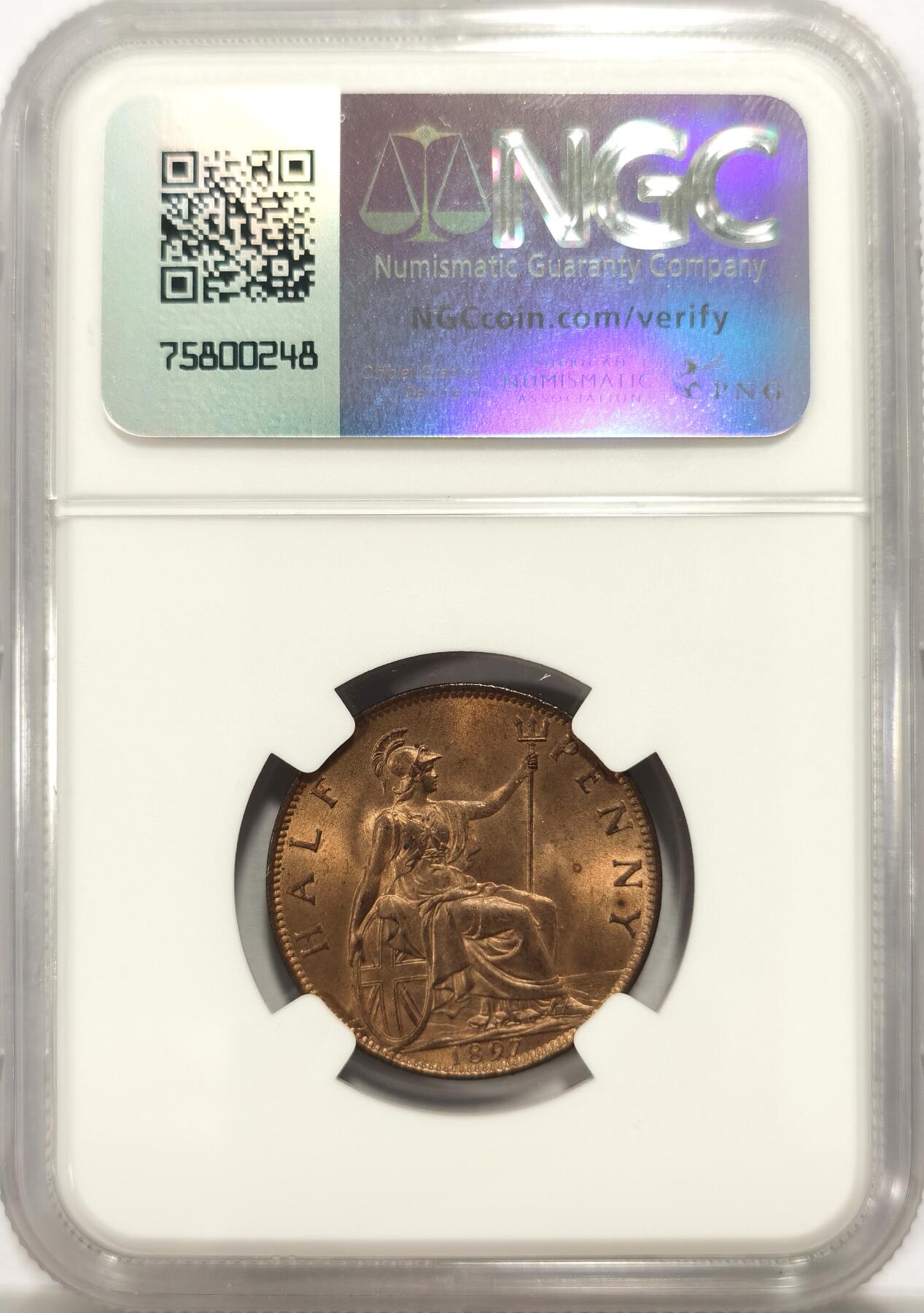 博洋堂世界钱币拍卖第131期（全场包邮） NGC MS64RB 英国1897年维多利亚女王1/2便士铜币 低海平面版，原始光泽出厂状态非常漂亮，送P大概率是RED。