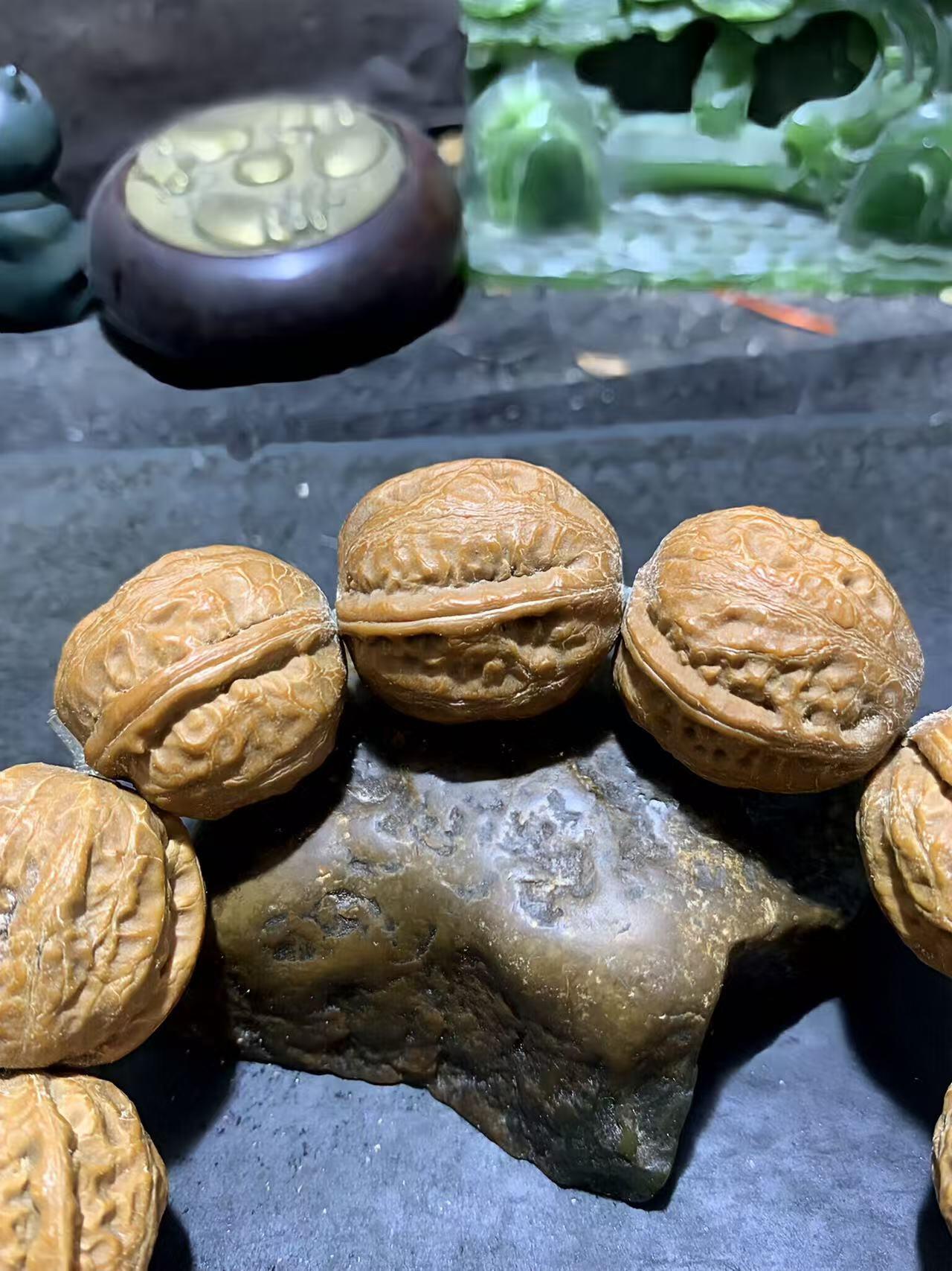 天然精美东北野生秋子核桃单圈手串(手持)一条