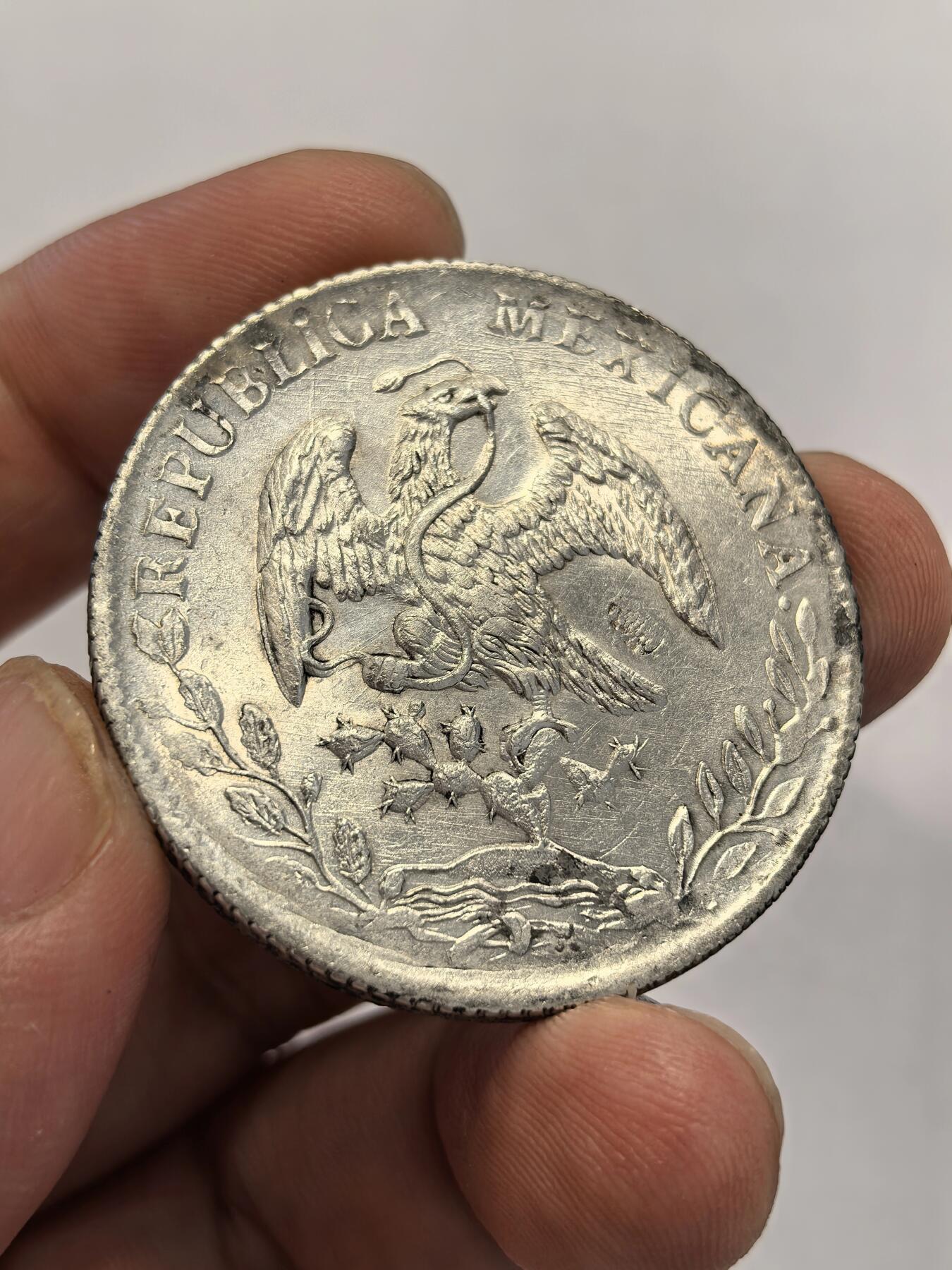 博洋堂世界钱币拍卖第131期（全场包邮） 墨西哥鹰洋ZS.1886.FZ，UNC底板，这样的好底板可惜了，修模痕迹丝丝可见
