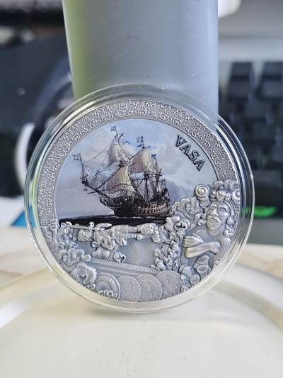 第167期拍卖【长期征集拍品】 - 喀麦隆2022年幸运马蹄镀金纪念银币，999银，14.14克，发行999枚