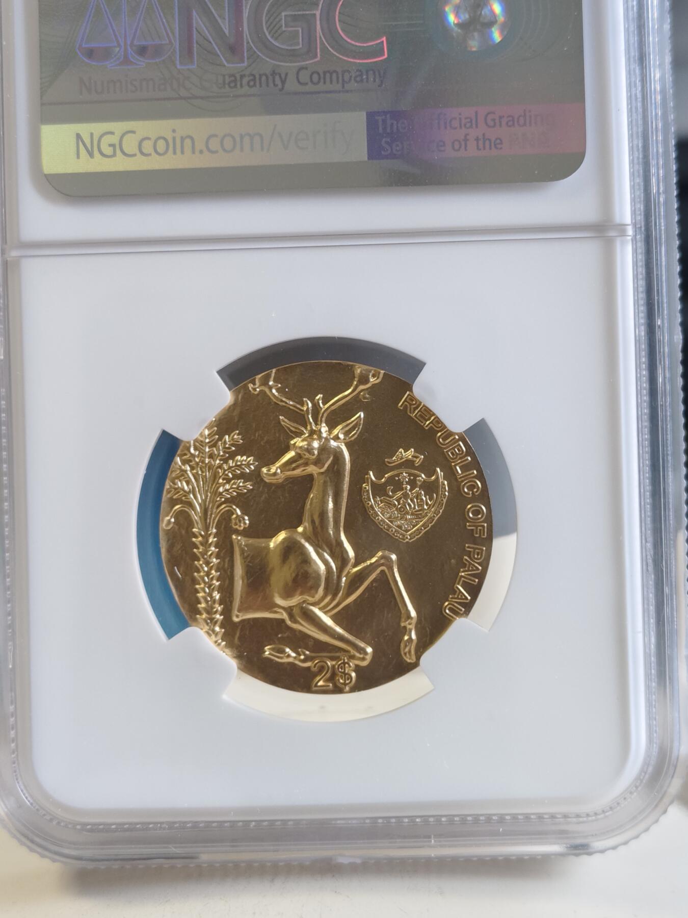 第166期拍卖【长期征集拍品】 帕劳2022年蜜蜂与雄鹿镀金纪念银币NGC-MS70首原盒证书，15克，999银，发行500枚