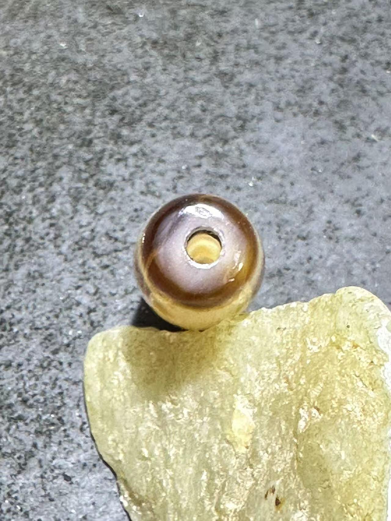 仅此一颗，藏传虎牙随形天珠一颗，