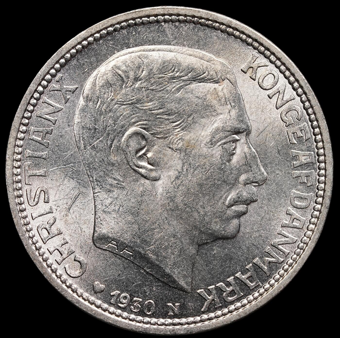 修遠堂世界钱币第七十八期 1930年丹麦国王60大寿纪念2克朗银币 15g，含银80%  转光