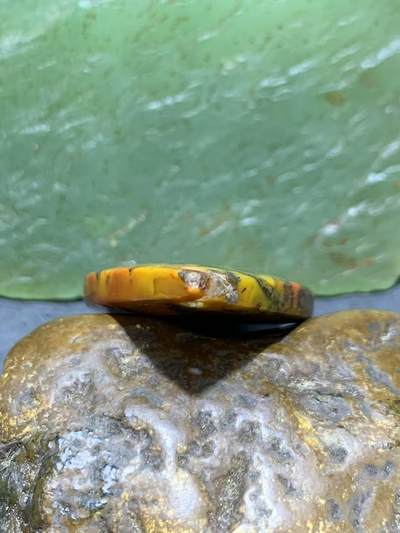 原皮高玉化草花纹战国红玛瑙通货吊坠一个， 原皮高玉化草花纹战国红玛瑙通货吊坠一个，