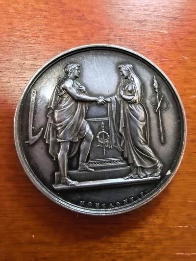 长老汇蛇年精选第二十五场拍卖 - 法国婚姻银章，18.51克，35MM，背有夫妻姓首字母和结婚日期