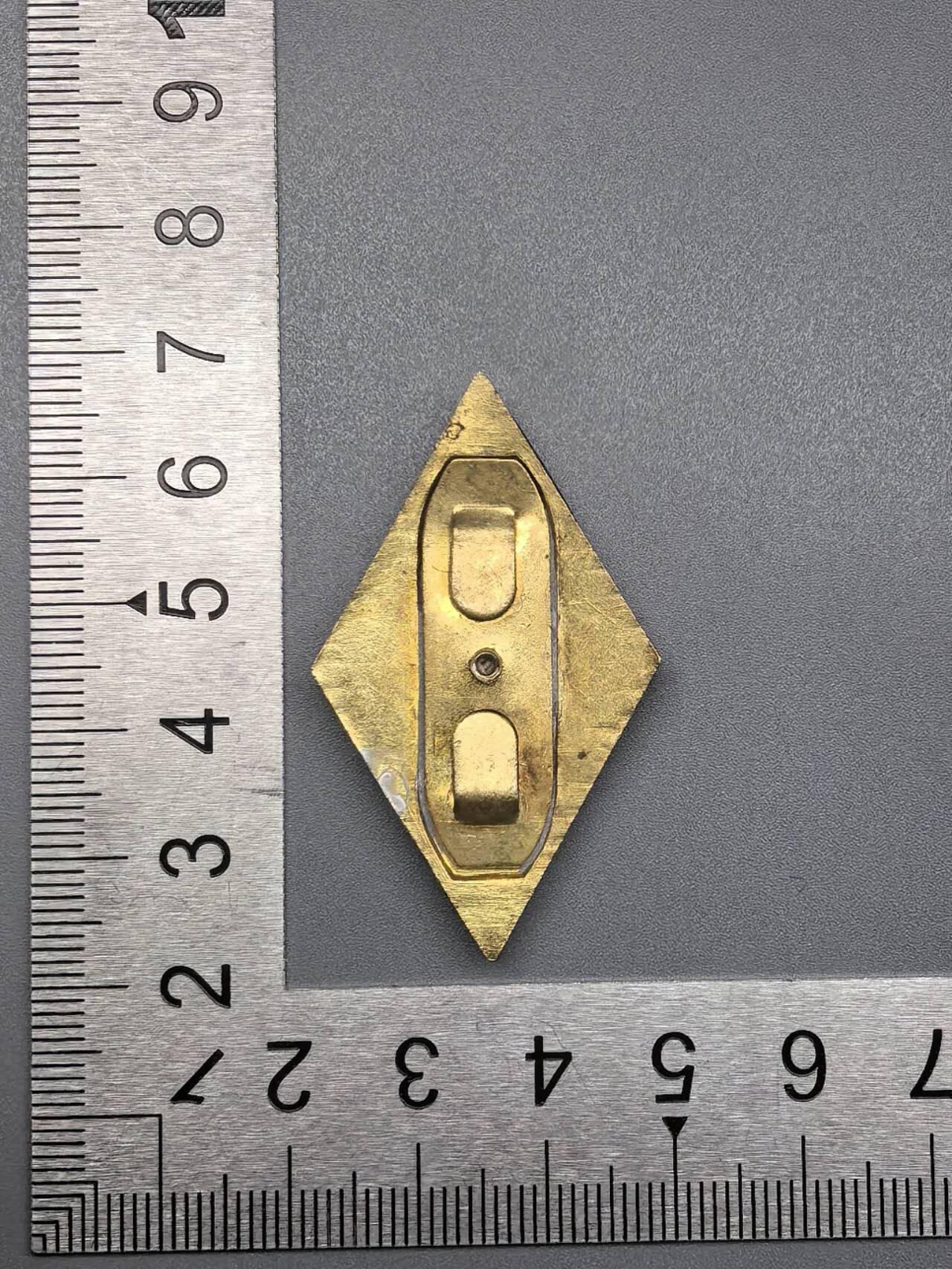小驴勋章奖章收藏7月19日星期六晚18点拍卖（有偿代拍送拍规则在简介最后，参拍须阅读规则后再参拍，关系到运费包装发货时效真假辨别等关键信息）