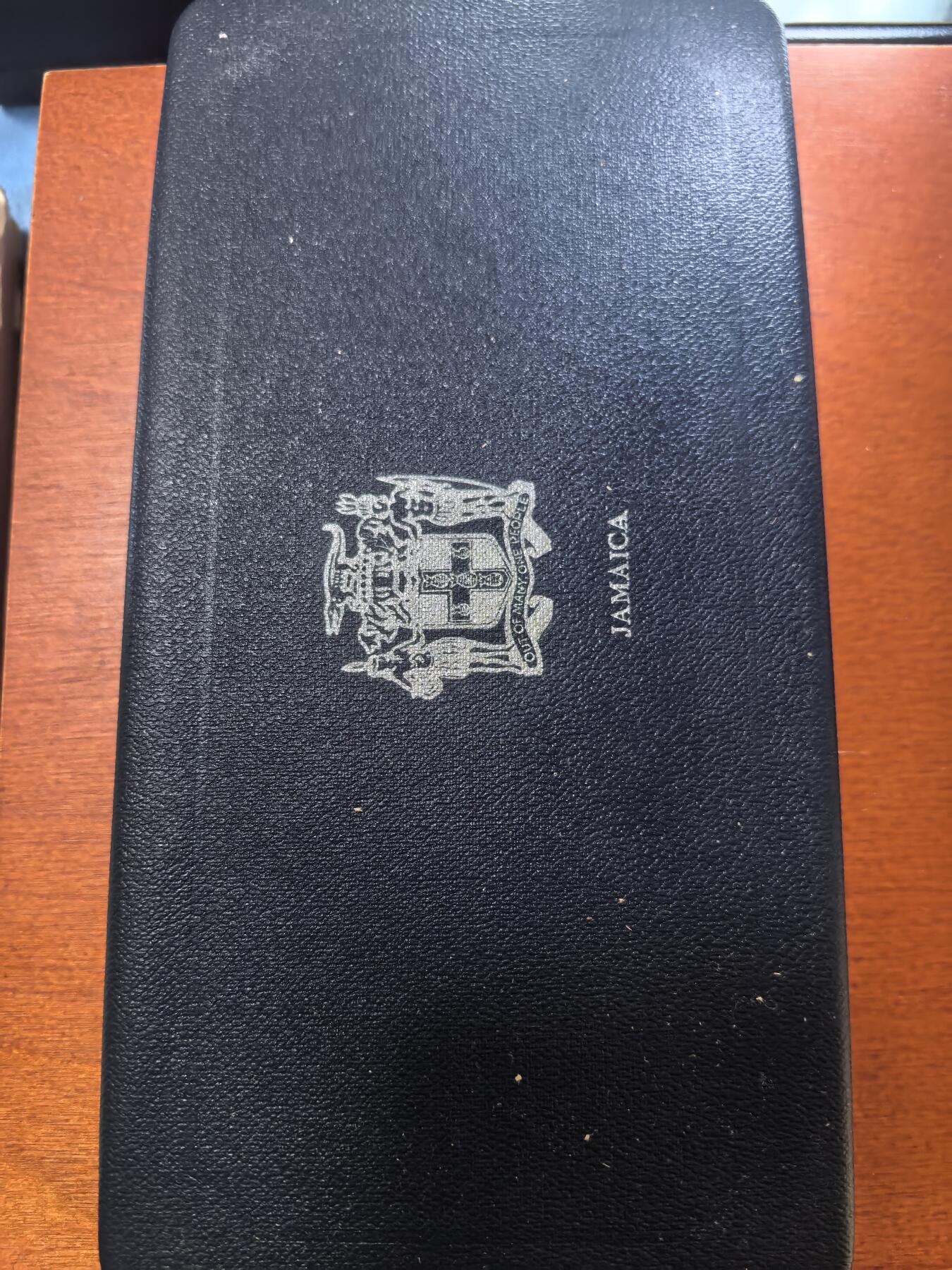 长老汇蛇年精选第二十五场拍卖 1972牙买加7枚精制套币，盒证全