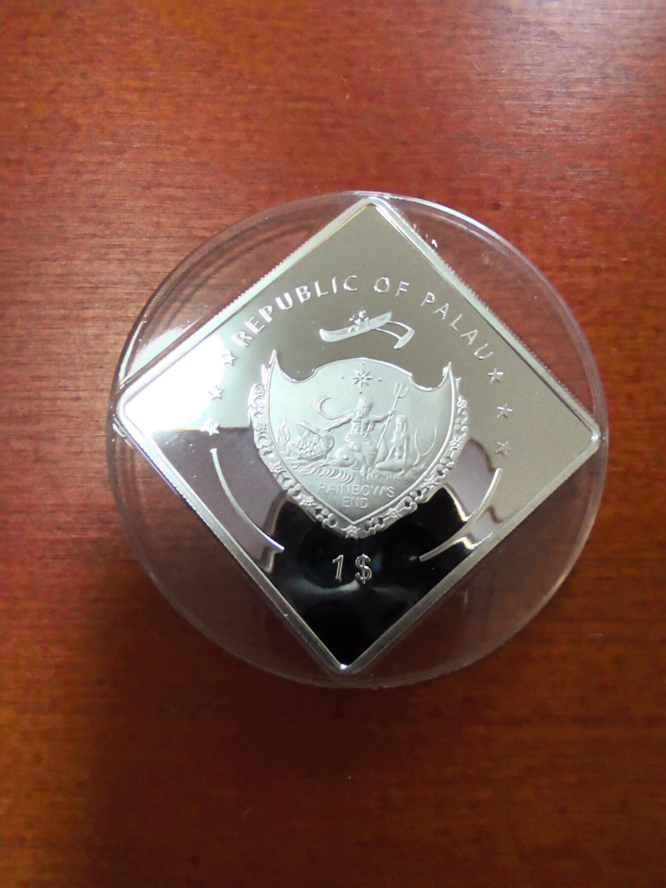 长老汇蛇年精选第二十五场拍卖 2009帕劳古罗马条顿堡森林战役2000年纪念之一瓦哈拉神庙1元方形精制铜镀银币，2500枚