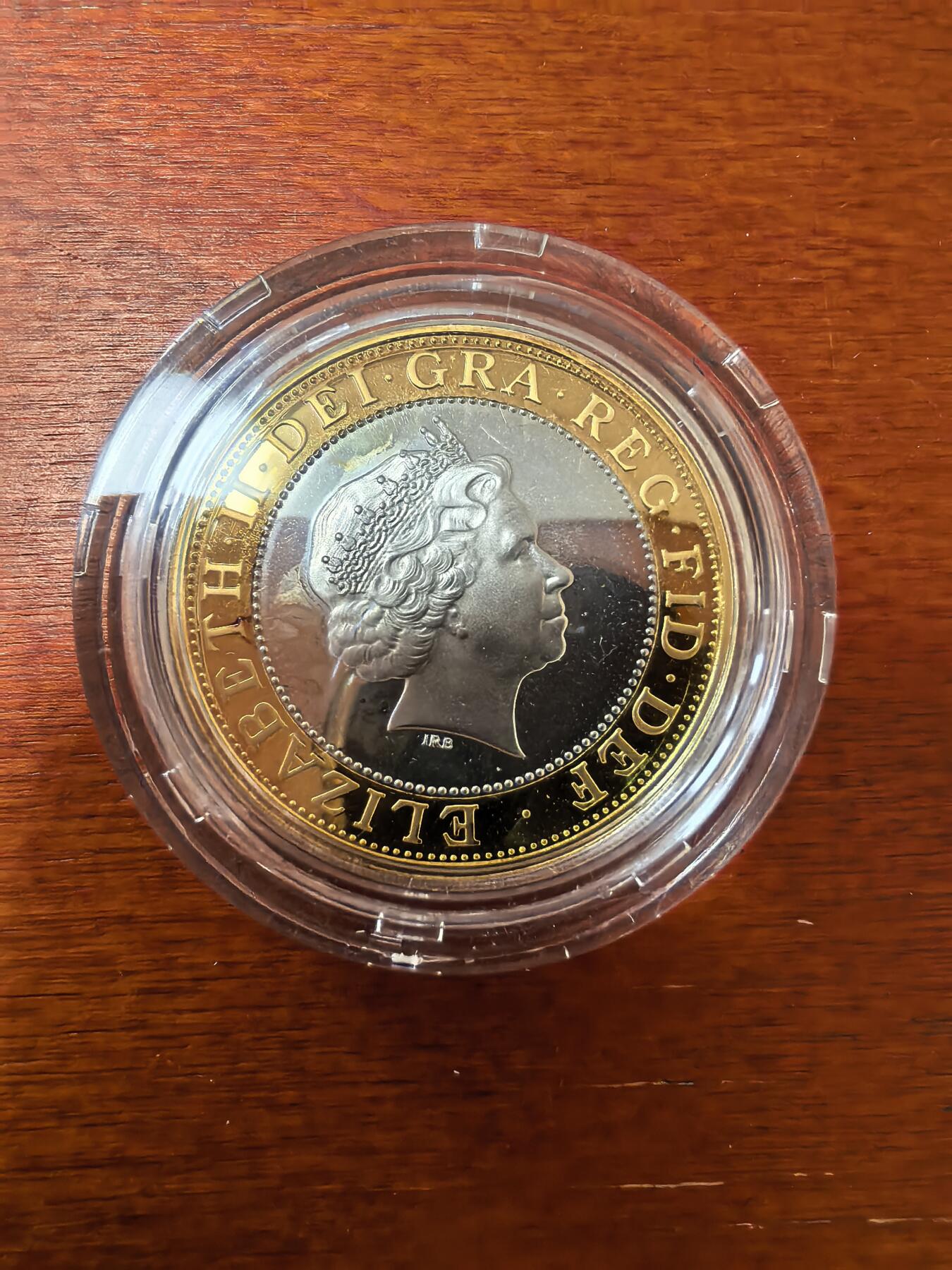 长老汇蛇年精选第二十五场拍卖 2001英国首次跨大西洋无线通讯2英镑双色精制加厚币，盒证全，1万枚