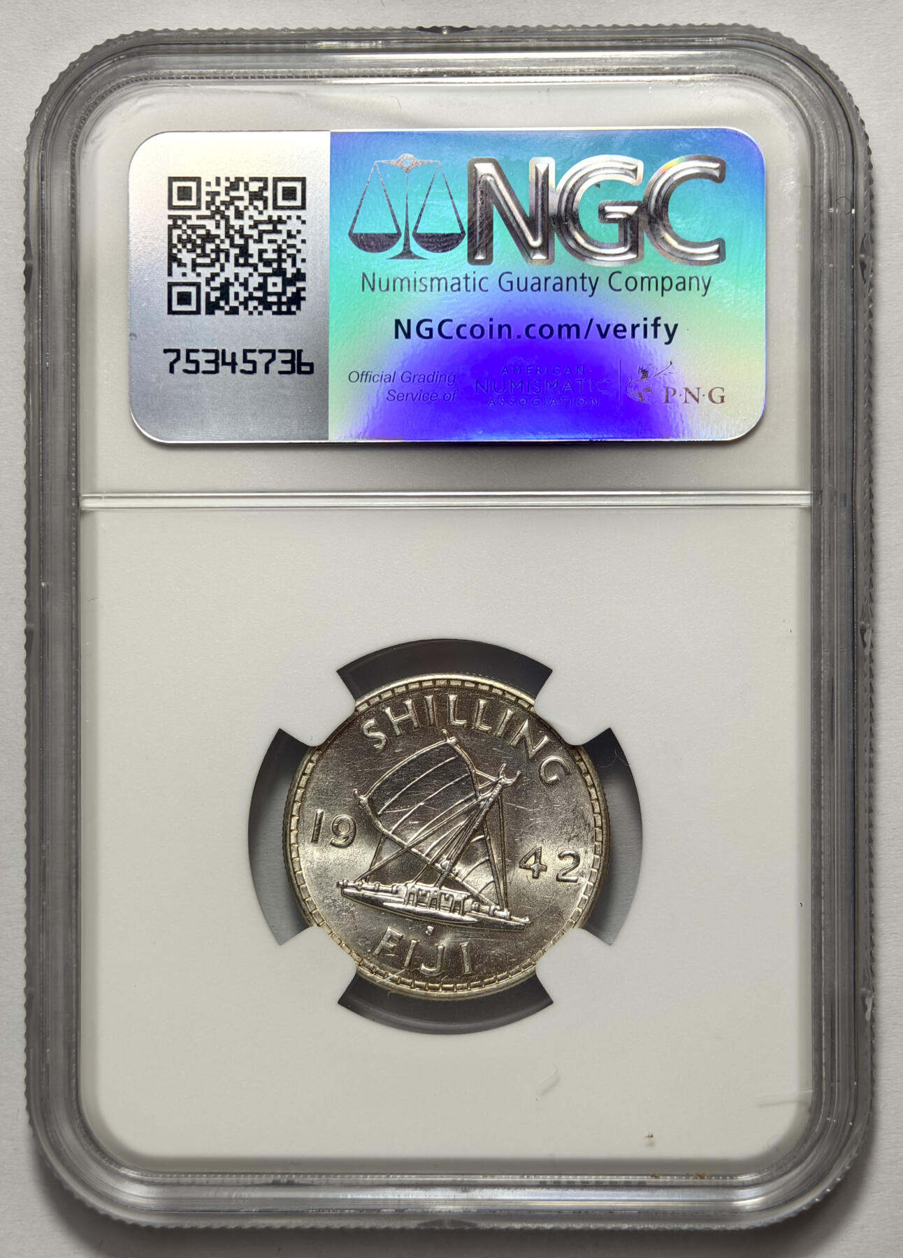 紫瑗钱币——第576期 斐济 1942年 S版 乔治六世 一先令 5.66克 0.9银 NGC MS60