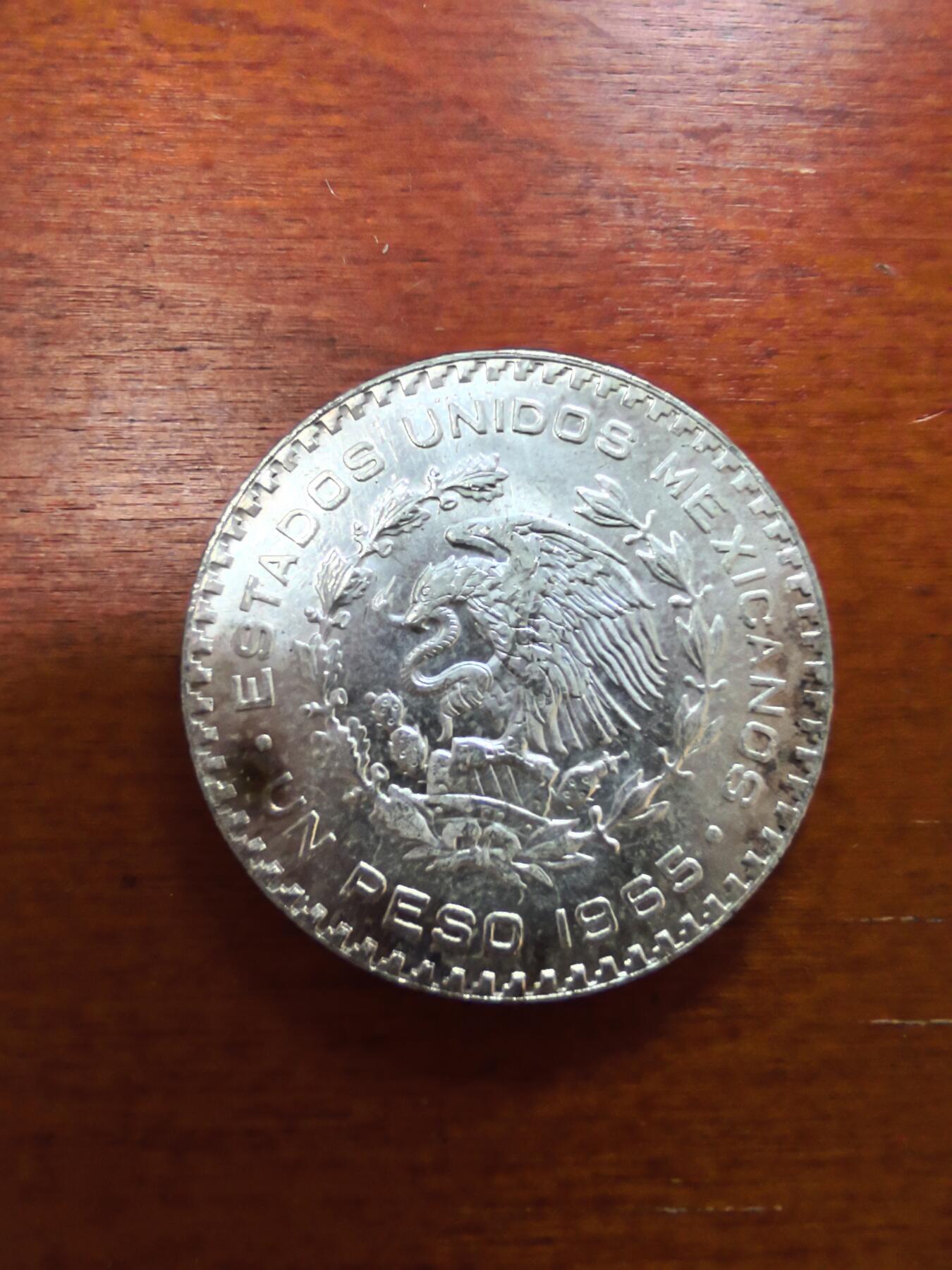 长老汇蛇年精选第二十五场拍卖 1965墨西哥1比索银币，含银量10%，本年份发行量最少