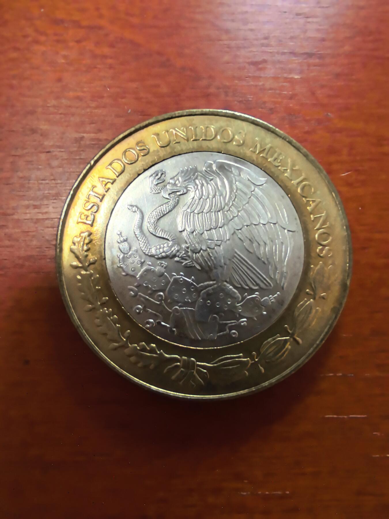 长老汇蛇年精选第二十五场拍卖 2004墨西哥联邦180周年双金属币，内圈16.812克925银