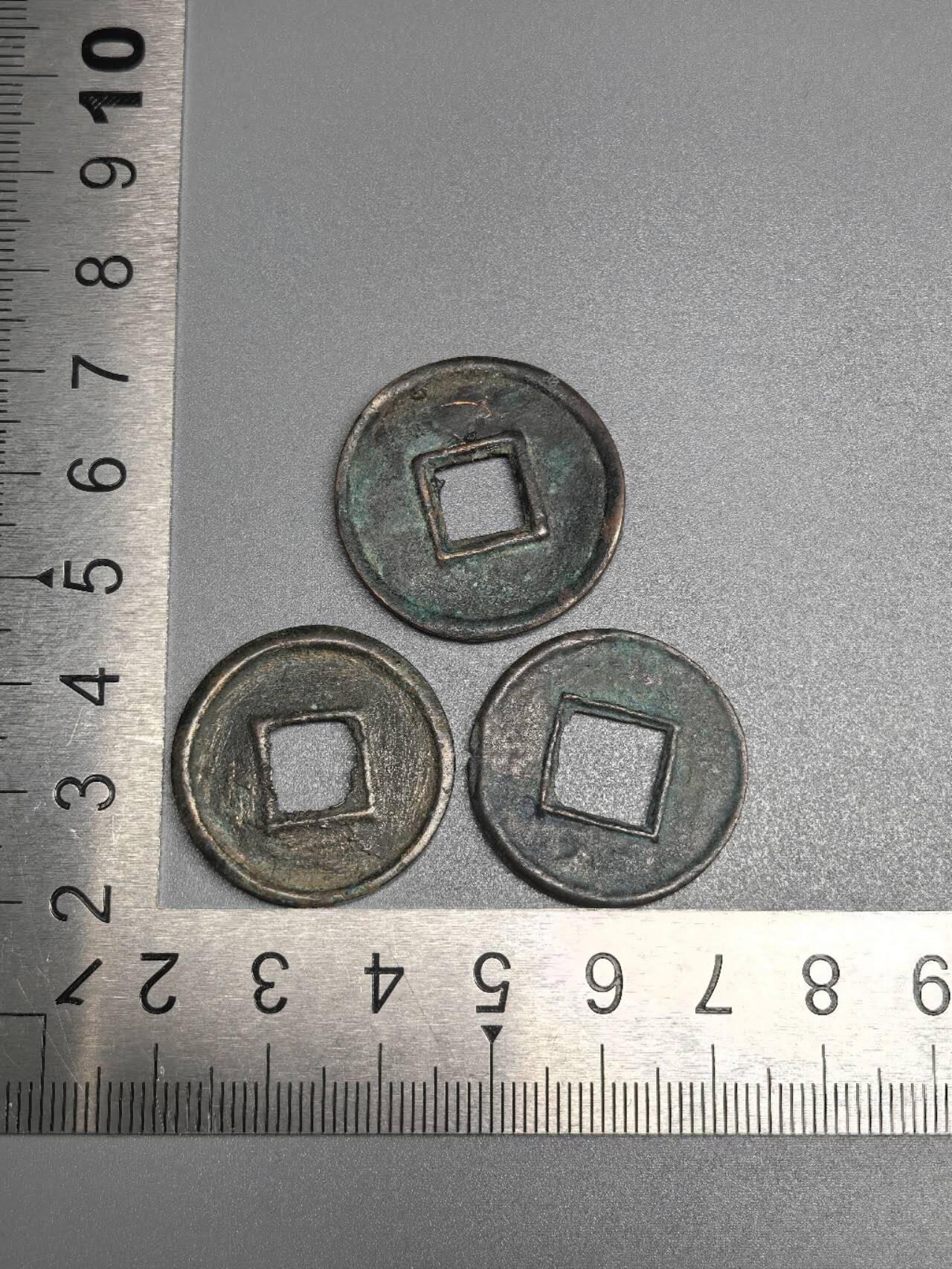 小驴勋章奖章收藏7月19日星期六晚18点拍卖（有偿代拍送拍规则在简介最后，参拍须阅读规则后再参拍，关系到运费包装发货时效真假辨别等关键信息）