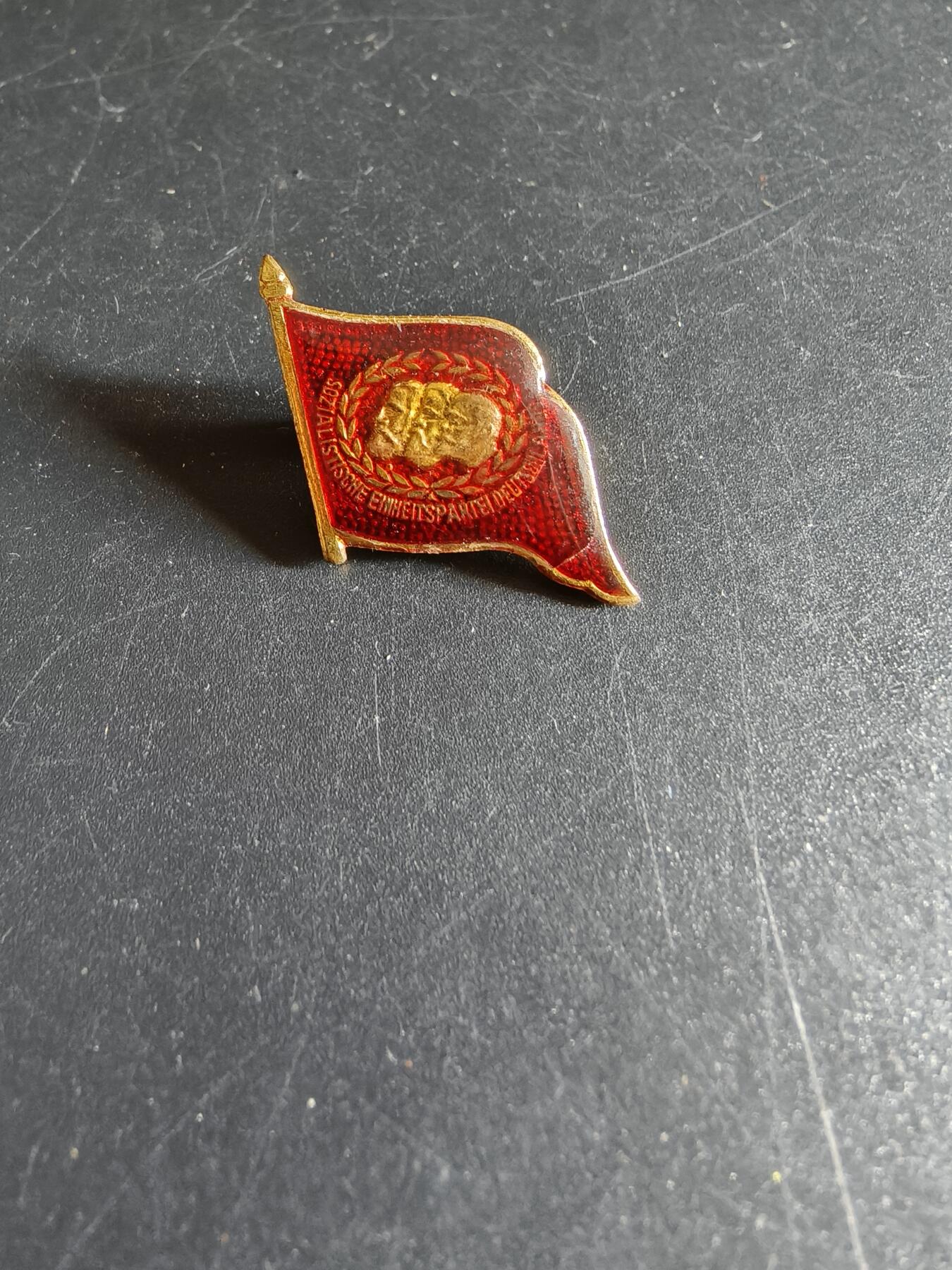 老王徽章第136期