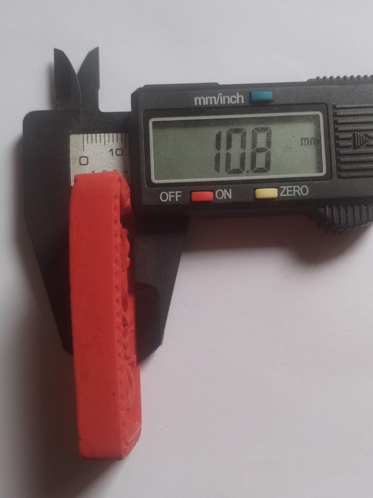 玉石 手串 手镯 手链专场 龙年大吉 硃砂挂件。