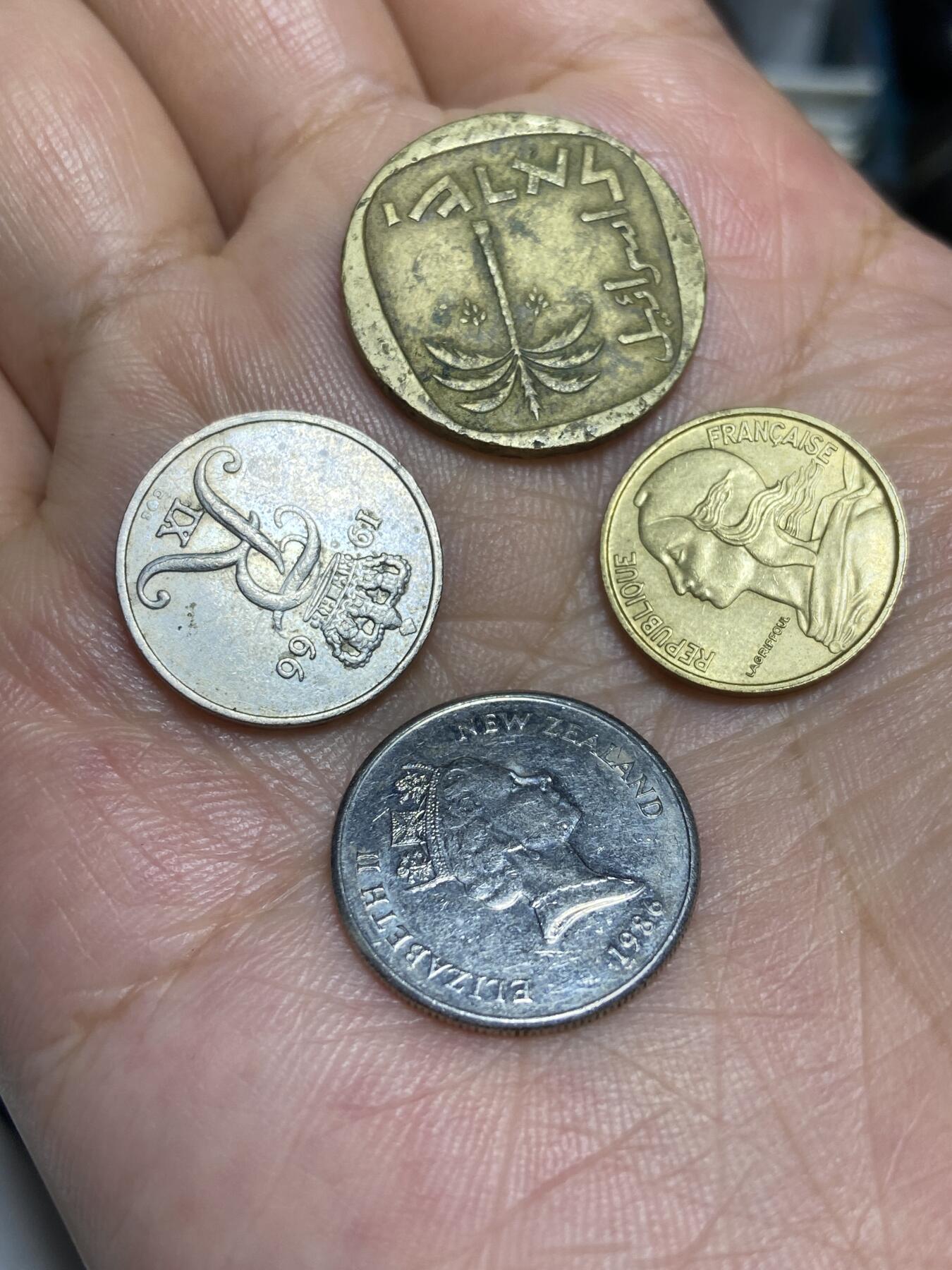 2025年第六十八场(总第九十四场）外国好品散币(免佣金)