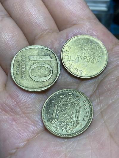 2025年第六十八场(总第九十四场）外国好品散币(免佣金) - 3枚：西班牙🇪🇸1966年1比塞塔，葡萄牙🇵🇹1986年5埃斯库多，以色列🇮🇱10阿高洛