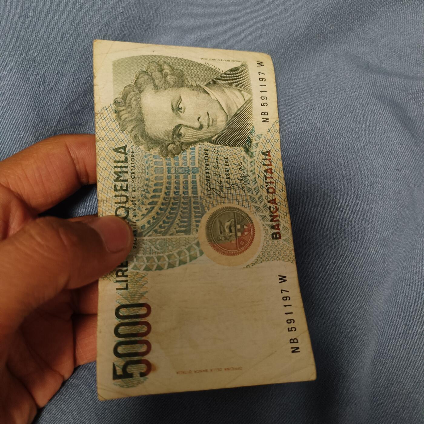 泡泡币外币第六十一场可代拍15038385335微信 意大利5000