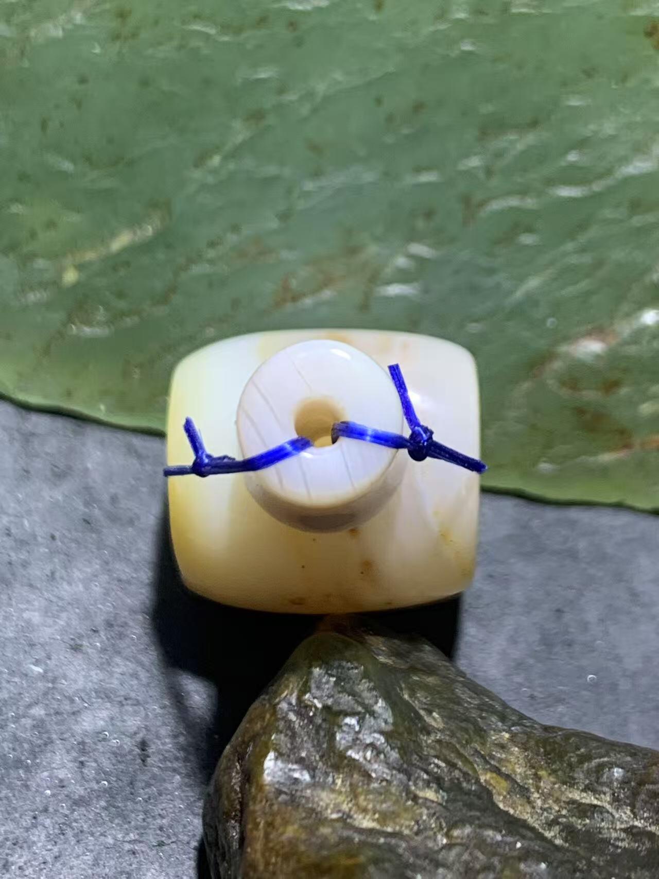 精美高玉化缠丝玛瑙佛头三通一套，，