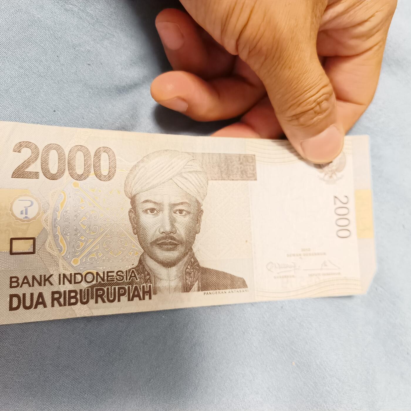 泡泡币外币第六十一场可代拍15038385335微信