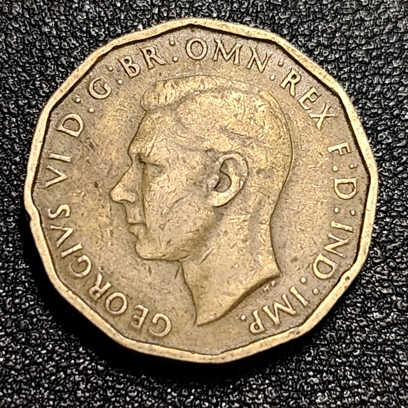 泉币菌-第56场-各国散币场 英国1943年 3便士铜币 乔治六世 21mm