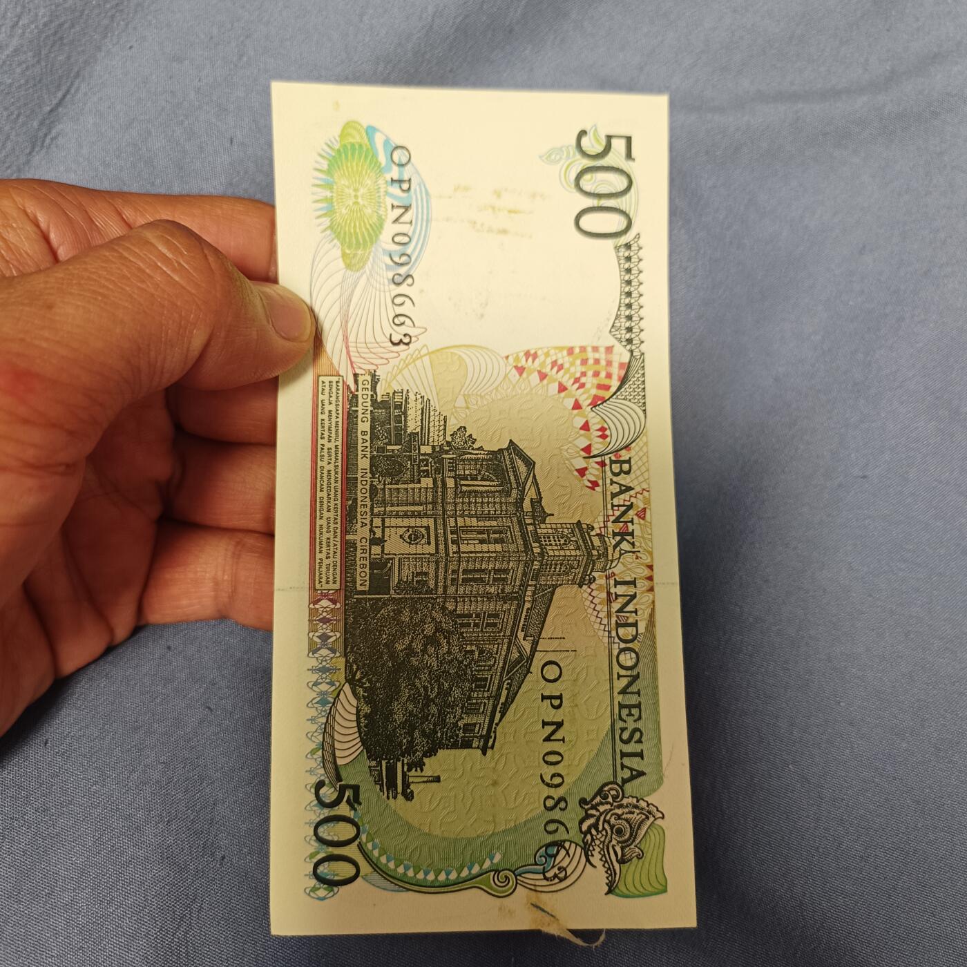 泡泡币外币第六十一场可代拍15038385335微信