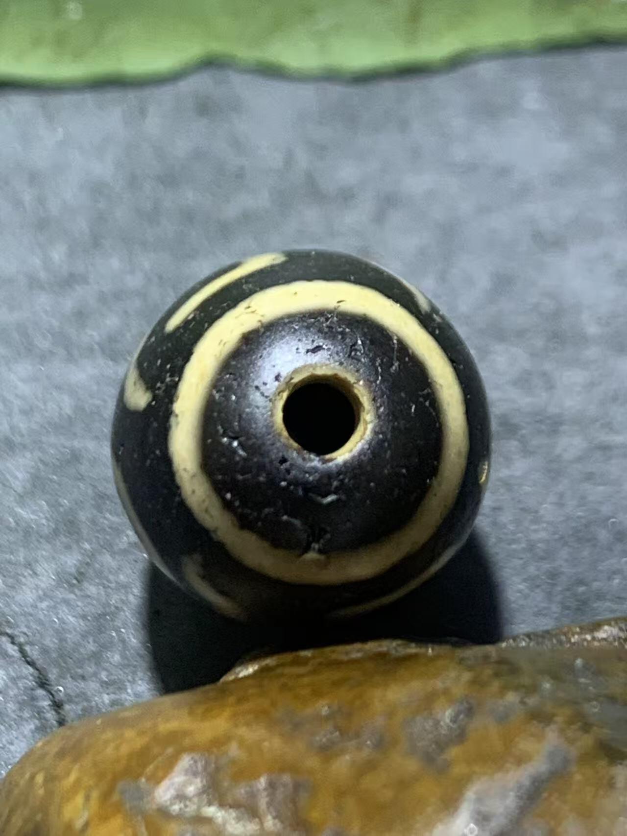 仅此一颗，藏传贵人随形天珠一颗，，