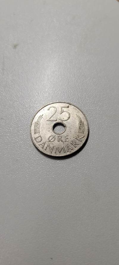 2025第二十期 丹麦25欧尔圆孔异形币 