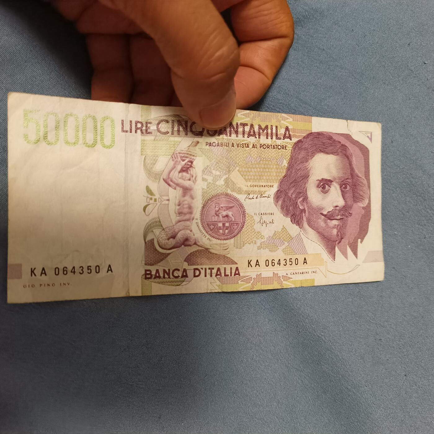 泡泡币外币第六十一场可代拍15038385335微信