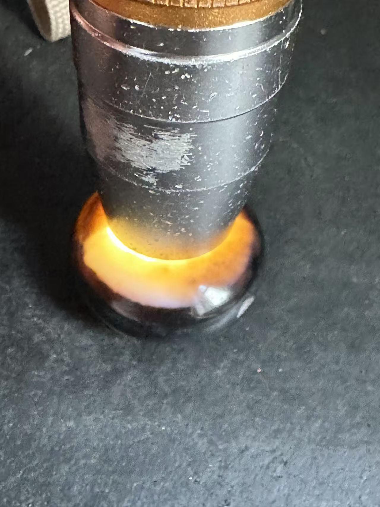 精品药师玛瑙手工雕刻雄鹰板珠（背云）一颗。