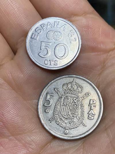 2025年第六十八场(总第九十四场）外国好品散币(免佣金) - 西班牙🇪🇸2枚：1980年50分(少见82年世界杯纪念币)，1975年5比塞塔