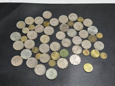 《外钞收藏家》第五百四十九期（本期品种丰富）（本平台长期征集拍品、欢迎藏友们联系合作） - 香港和澳门硬币 几十枚一起