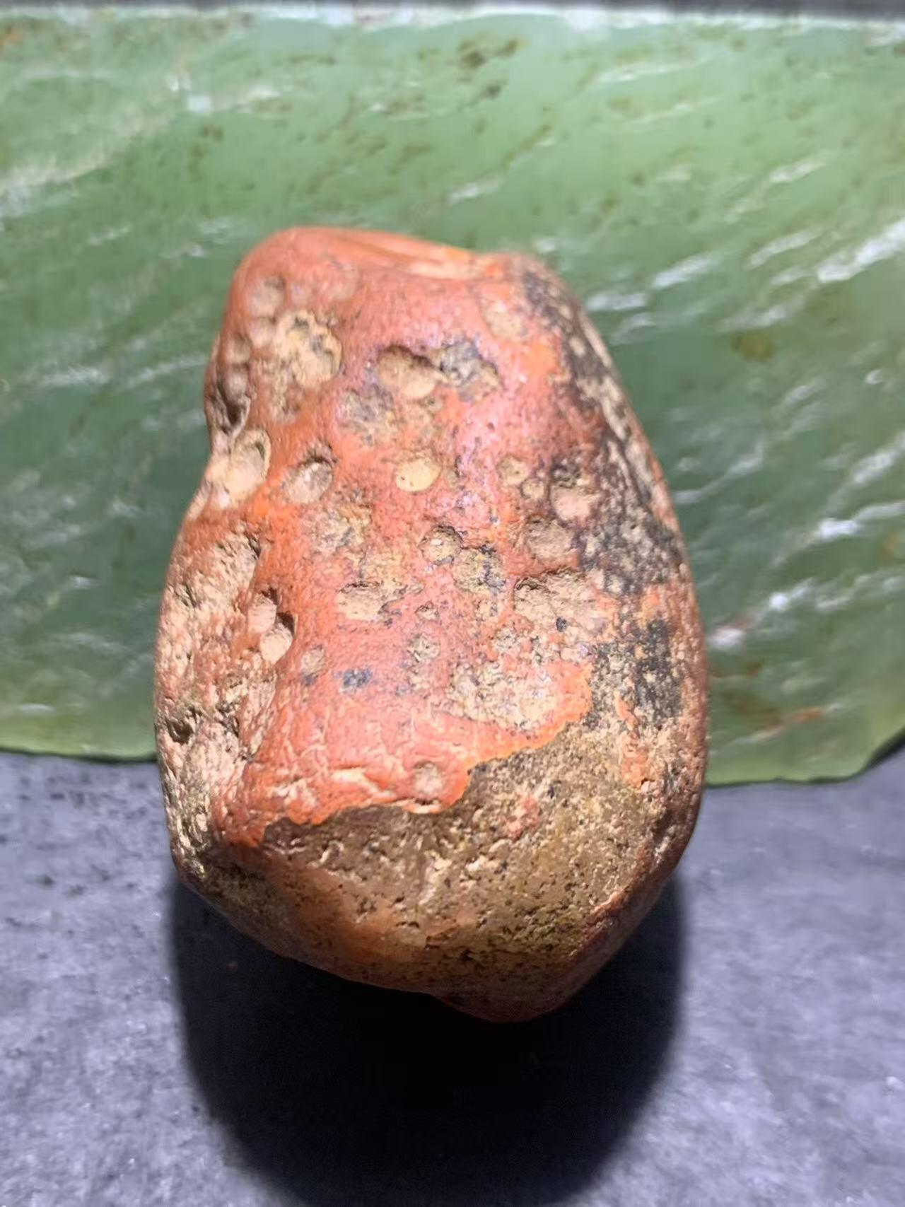 精美川料红皮开窗柿子红紫罗兰南红玛瑙原石一颗
