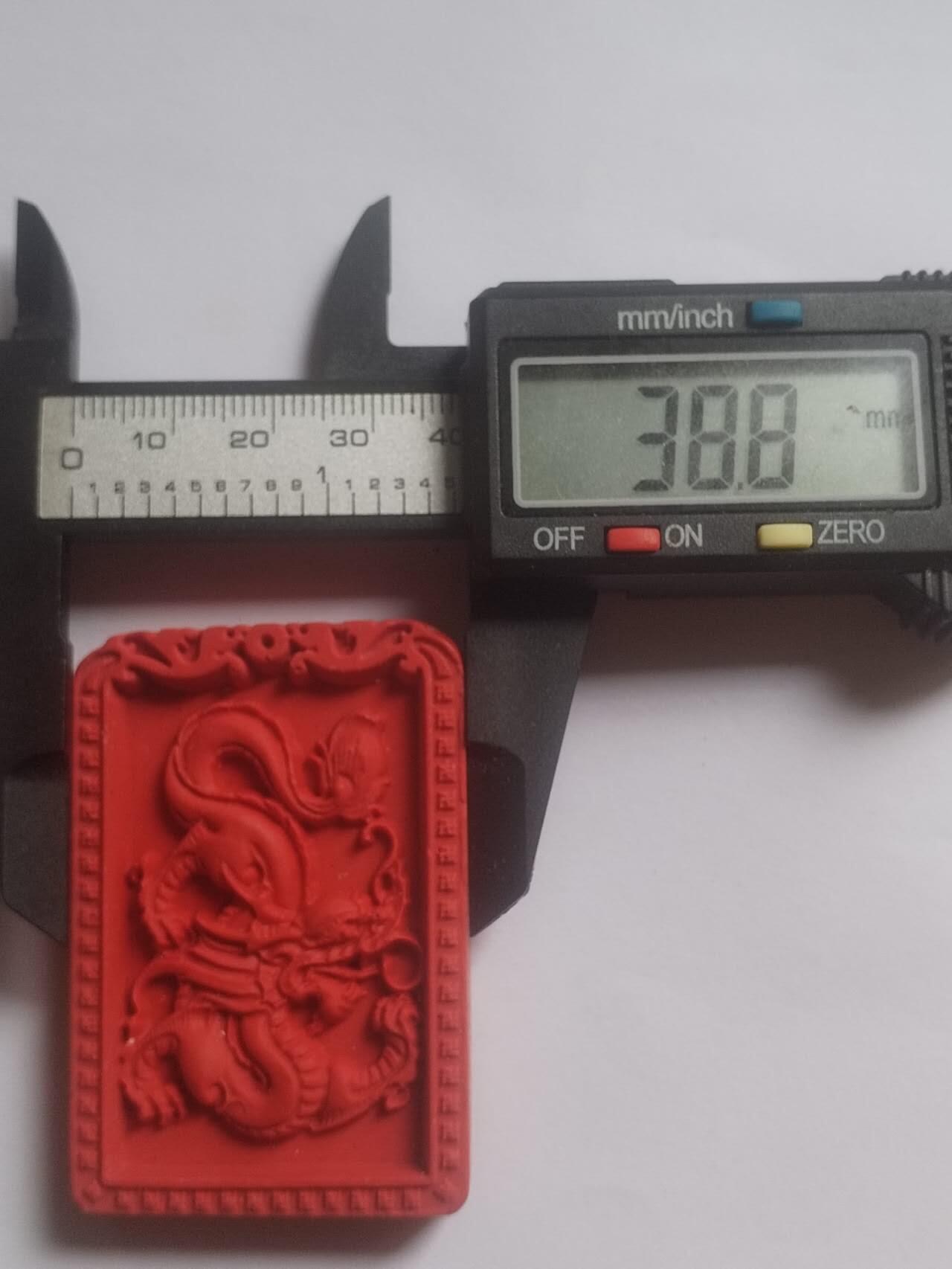 玉石 手串 手镯 手链专场 龙年大吉 硃砂挂件。