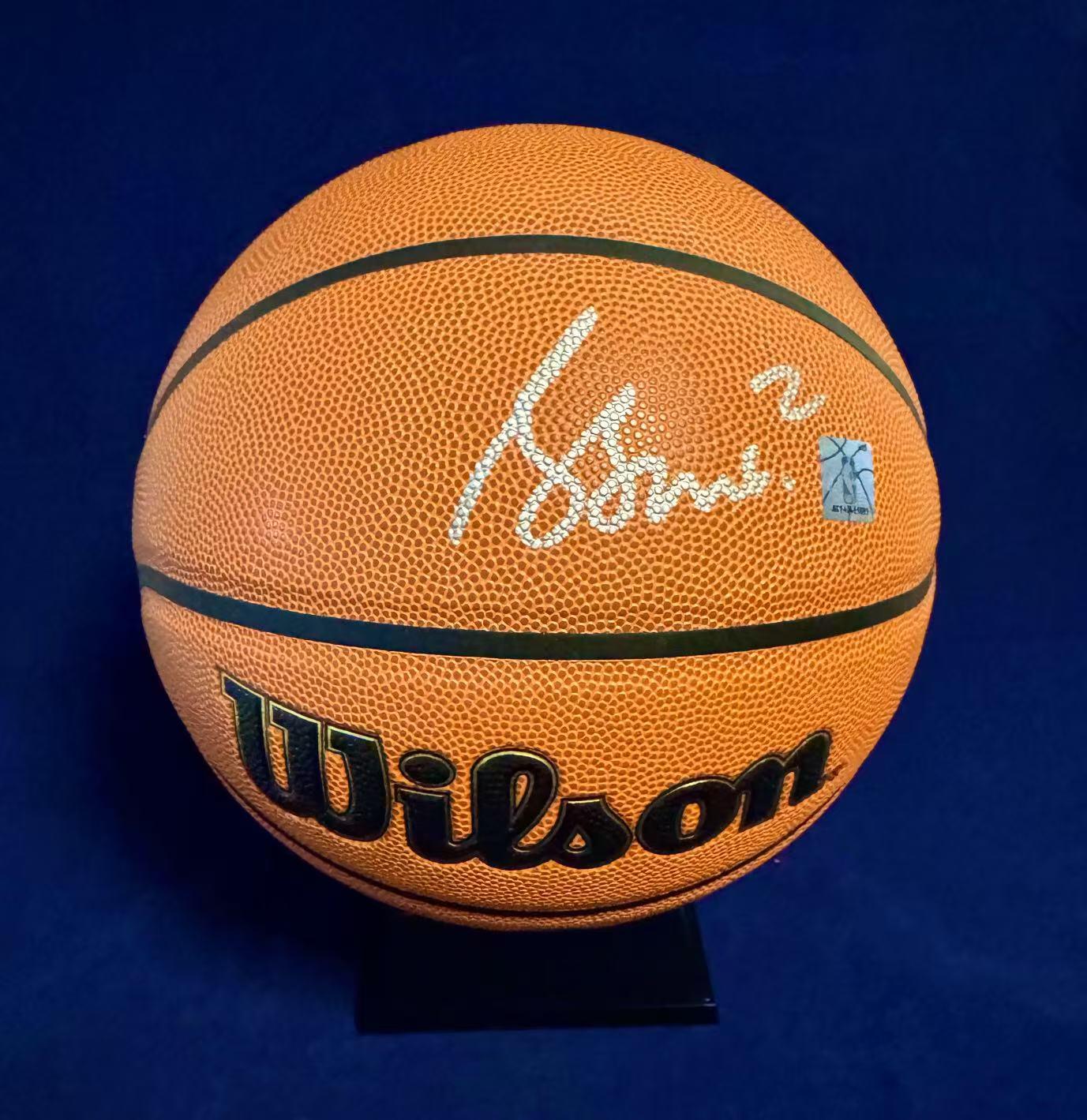 零元拍：联盟新王谢伊-吉尔杰斯-亚历山大亲签NBA官方签名球，Wilson奥布莱恩总冠军金杯版！