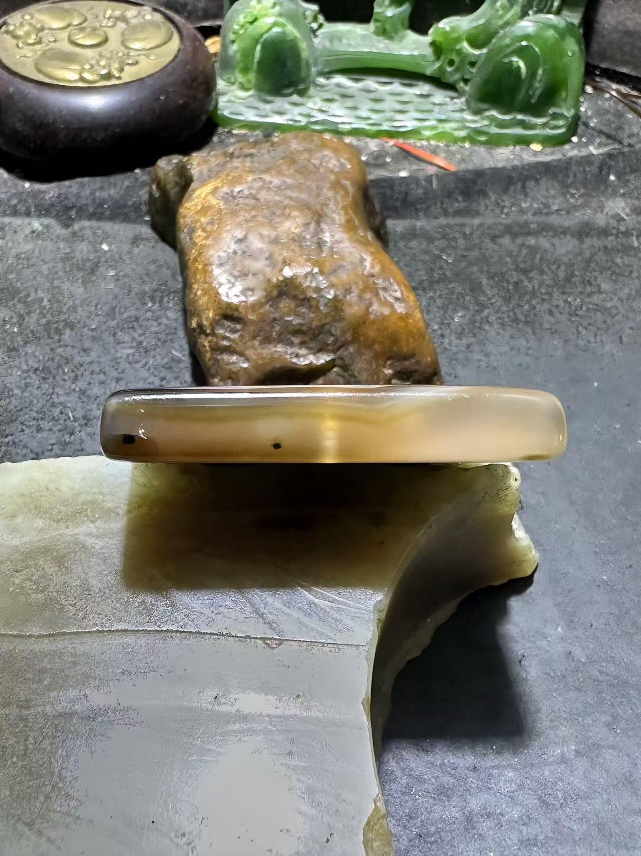 仅此一个，精美俏色天眼千层纹药师玛瑙牌子一块