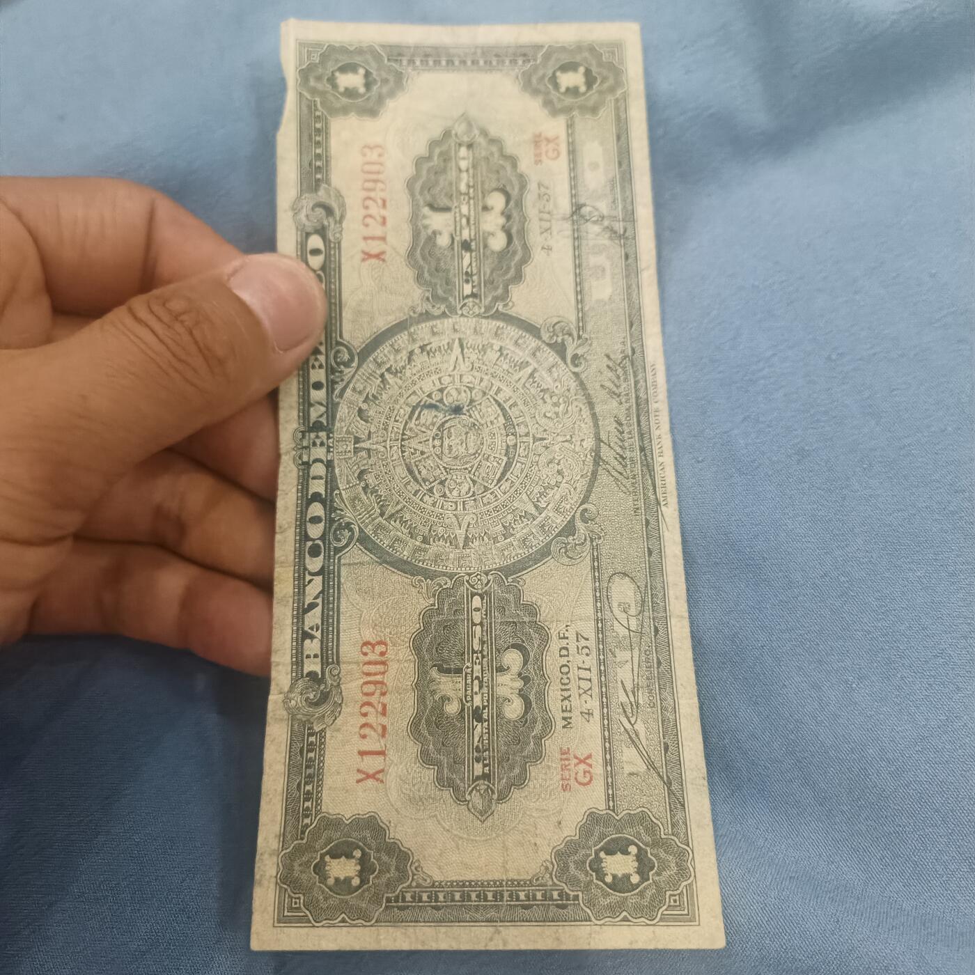 泡泡币外币第六十二场可代拍15038385335微信