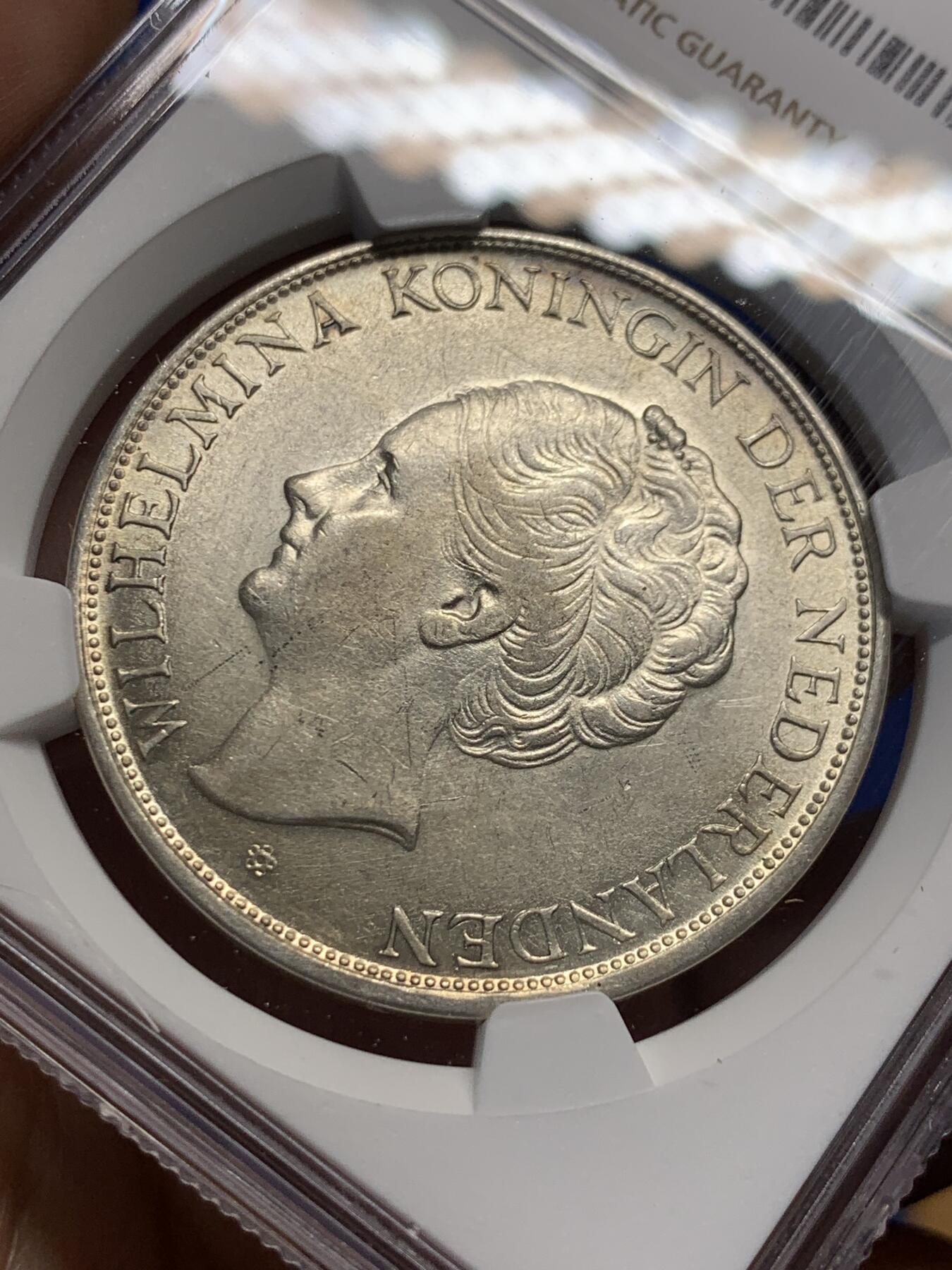 《竞宝斋》第403场 周日，周一，2场连拍 （全场包邮） NGC AU55 荷属东印度 1943年威廉明娜女王2.5盾大银币