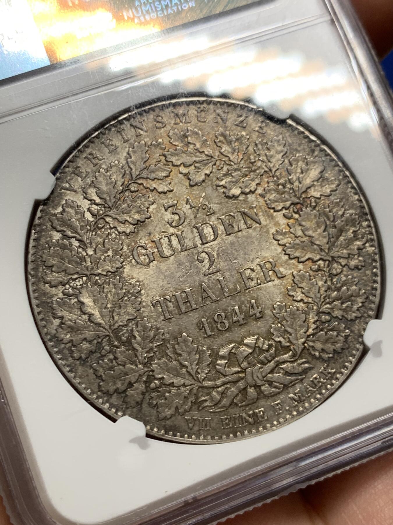 《竞宝斋》第403场 周日，周一，2场连拍 （全场包邮） 亚军分 NGC MS64 德国 1844年 法兰克福 2泰勒银币 高点俱在 羽毛犀利 深彩包浆能上64确实不易