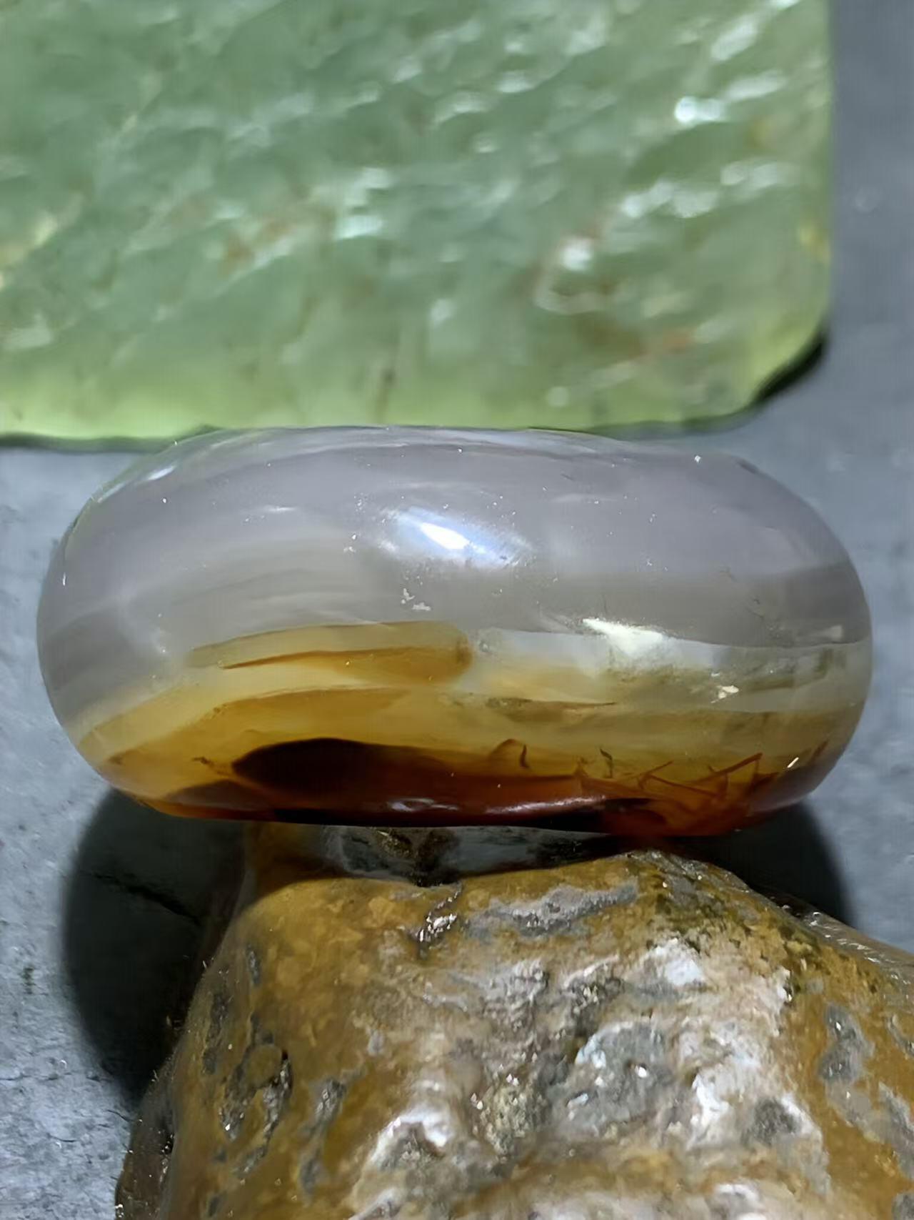 放福利！精工高油冻料法库战国红玛瑙扳指一个，