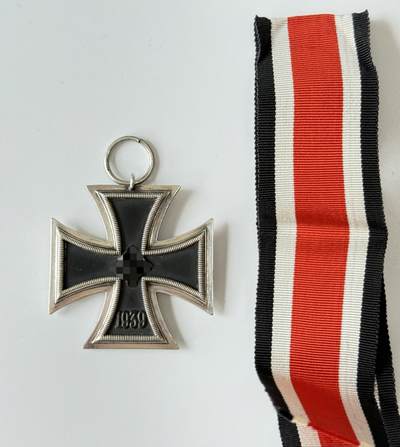 RimeNova韵星2025军品类夏季拍卖会-- RimeNova 2025 Summer Militaria Sale - 德意志第三帝国1939二级铁十字勋章，76厂标
