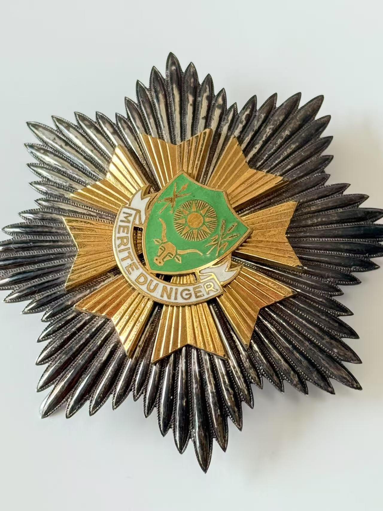 RimeNova韵星2025军品类夏季拍卖会-- RimeNova 2025 Summer Militaria Sale 尼日尔共和国大军官级功勋勋章星芒章