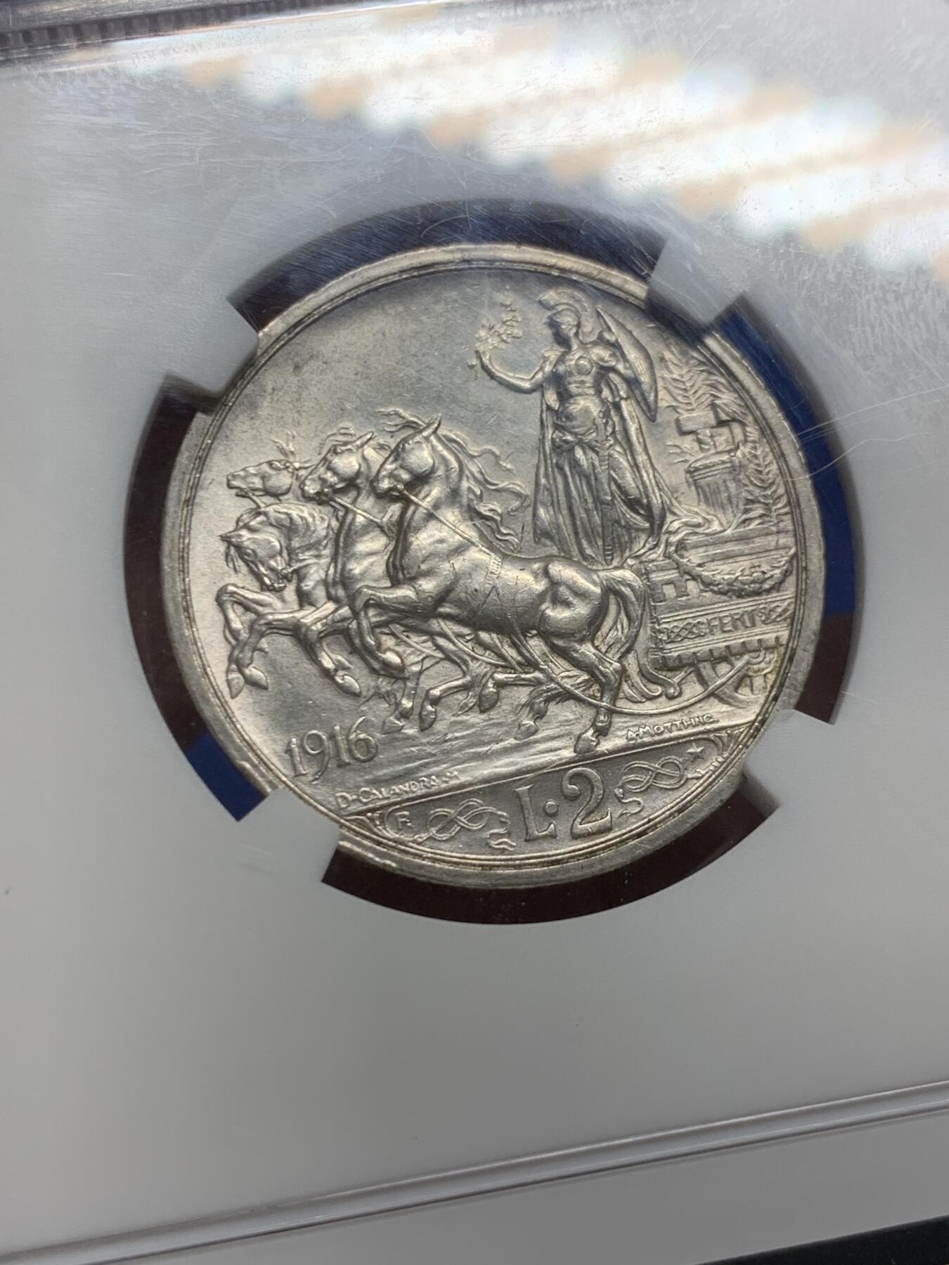 《竞宝斋》第403场 周日，周一，2场连拍 （全场包邮） NGC AU58 意大利1916年2里拉银币 马车图案精美带转光好品