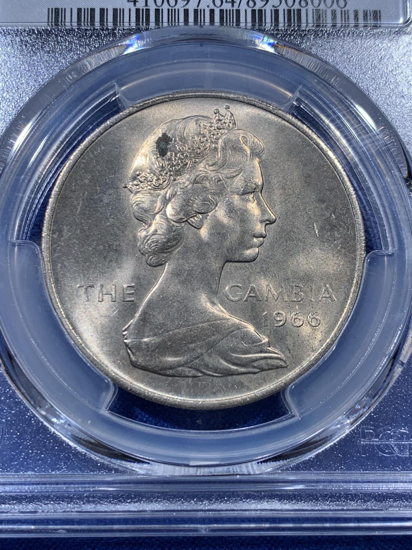 《竞宝斋》第403场 周日，周一，2场连拍 （全场包邮） PCGS MS64 冈比亚1966年4先令大鳄鱼 热门品种 两面转光 卷拆品相 好品比较少