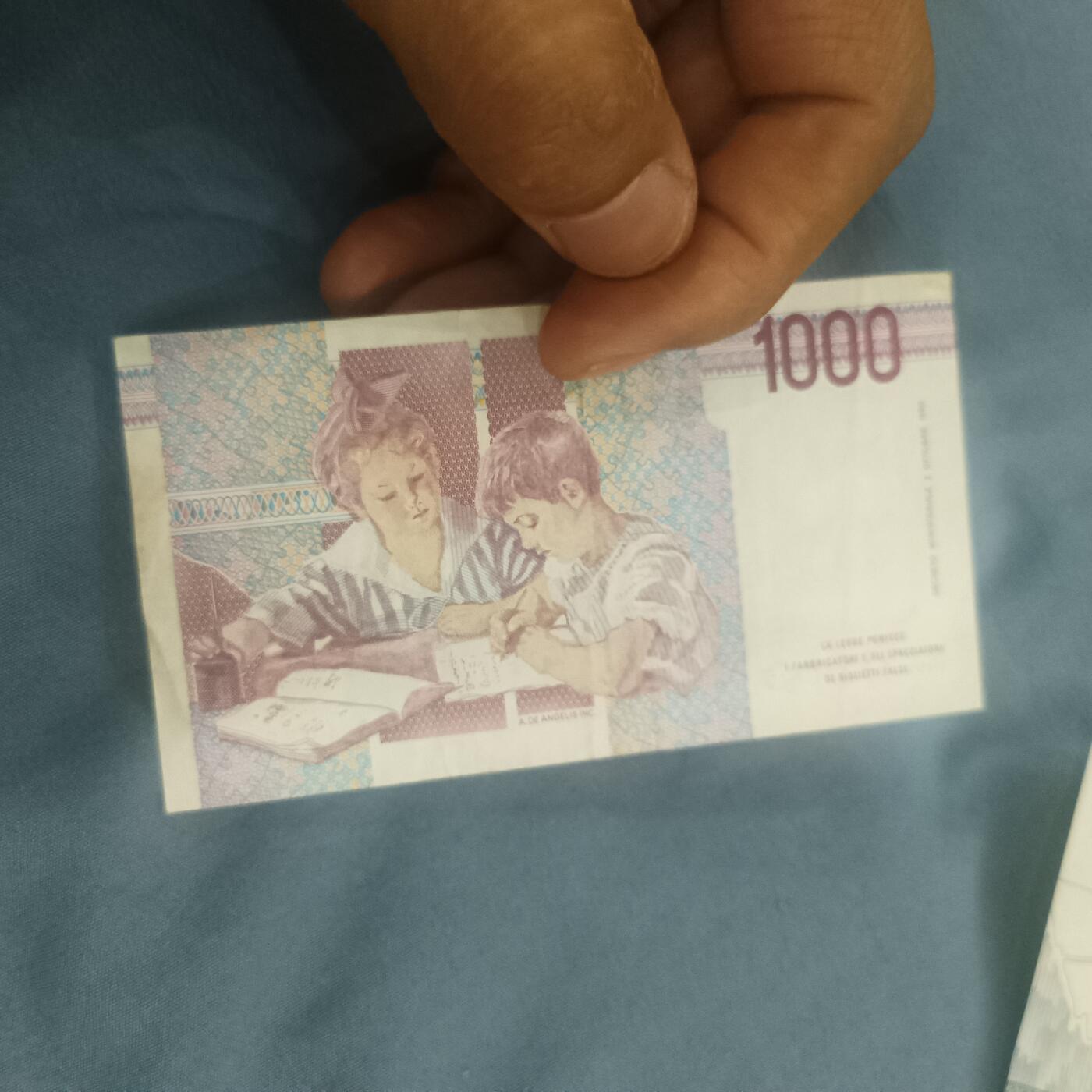 泡泡币外币第六十二场可代拍15038385335微信 意大利1000