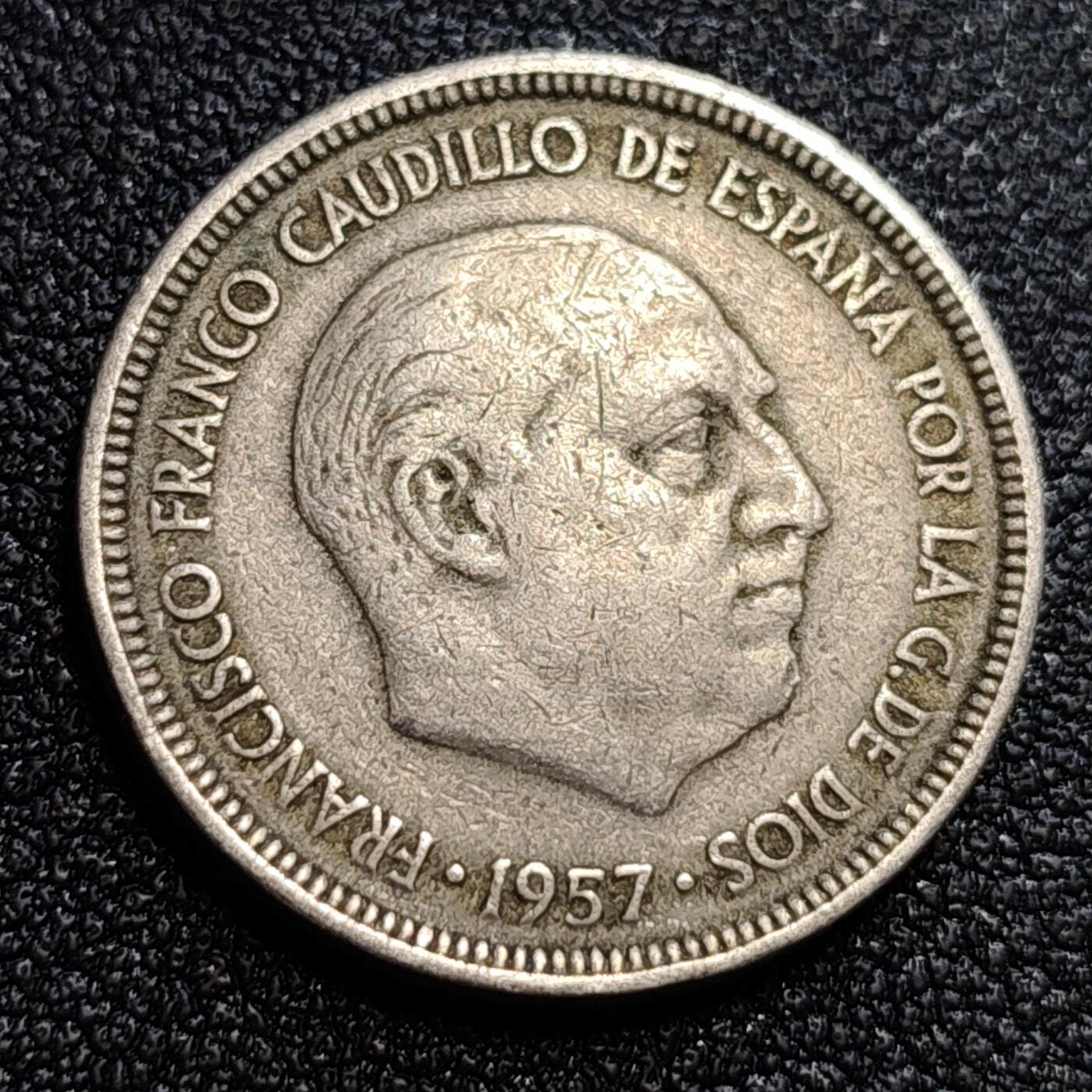 泉币菌-第58场-各国老币铜币场 西班牙1957年5比塞塔 弗朗哥鹰徽23mm