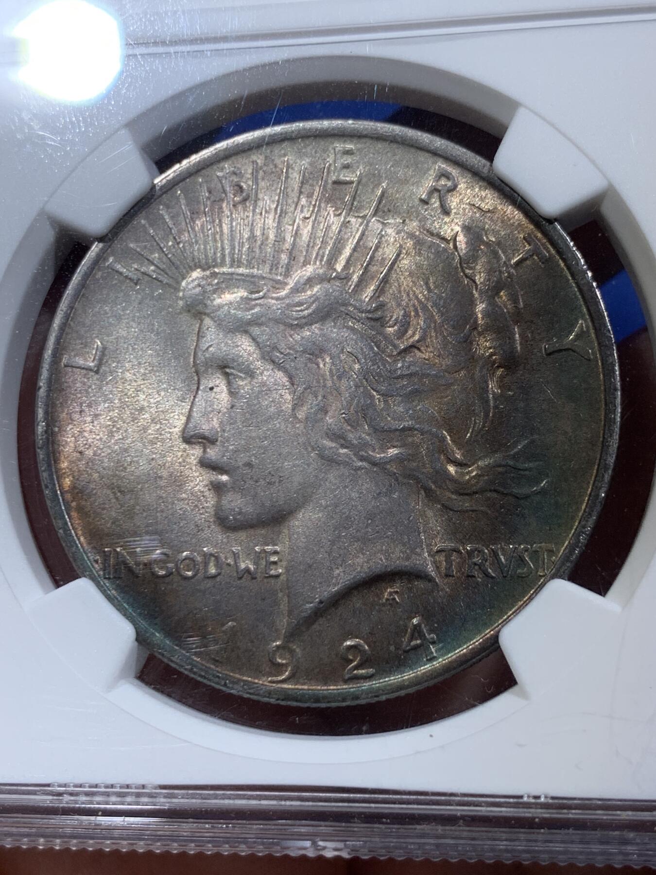 《竞宝斋》第403场 周日，周一，2场连拍 （全场包邮） NGC MS62 美国1924年和平鸽一美元银币