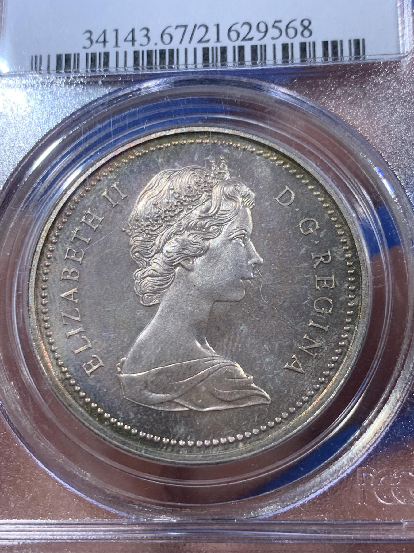 《竞宝斋》第403场 周日，周一，2场连拍 （全场包邮） PCGS SP67 加拿大 1972年 划船银样币 镜面工艺 双面彩虹 实物非常好看 早期小白盒