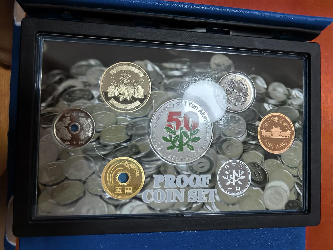 长老汇蛇年精选第二十七场拍卖 2005日本1元发行五十周年6枚精制币+1枚20克99银彩色精制银章，盒证全
